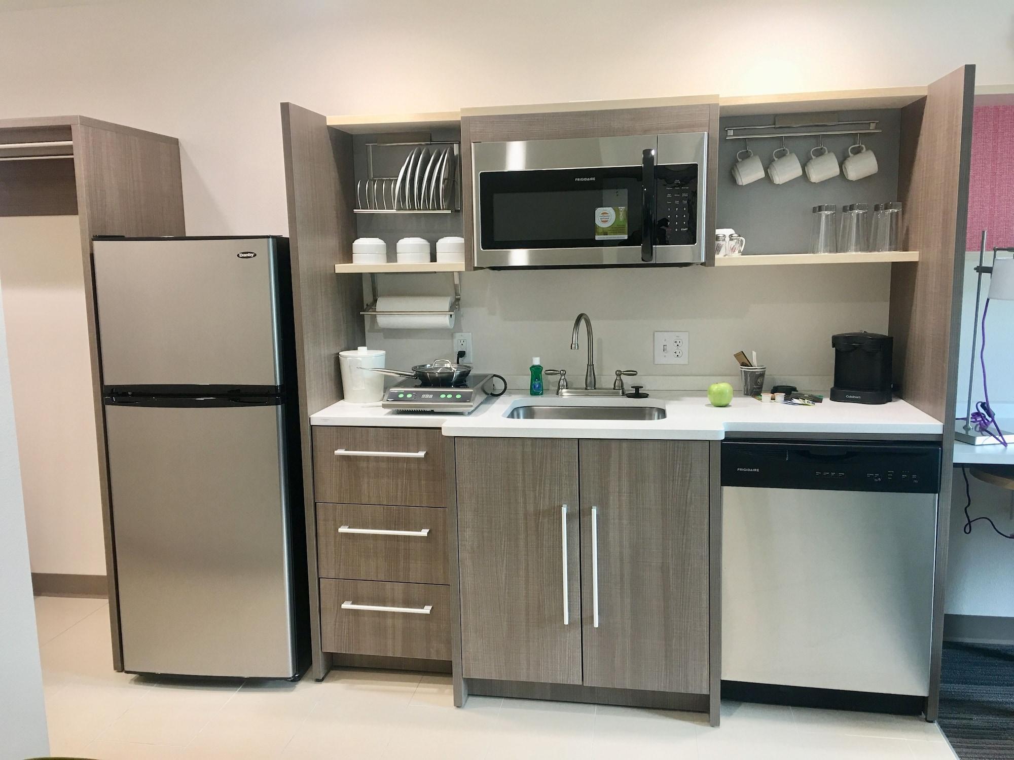 Home2 Suites By Hilton Lake Charles Bagian luar foto